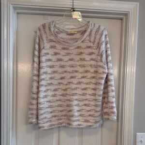 First Look Fuzzy Knit Sweater Women’s Size M Soft Cozy Pullover